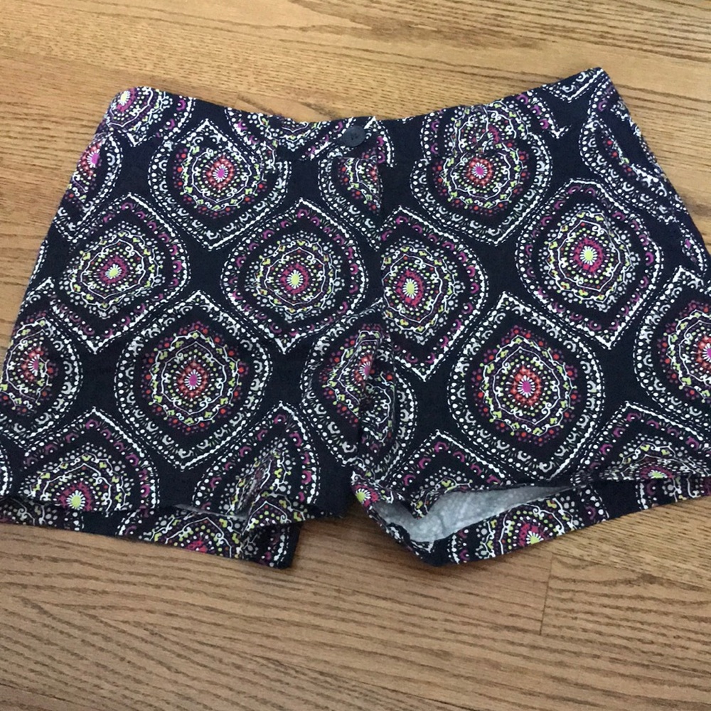Crown & Ivy Shorts
